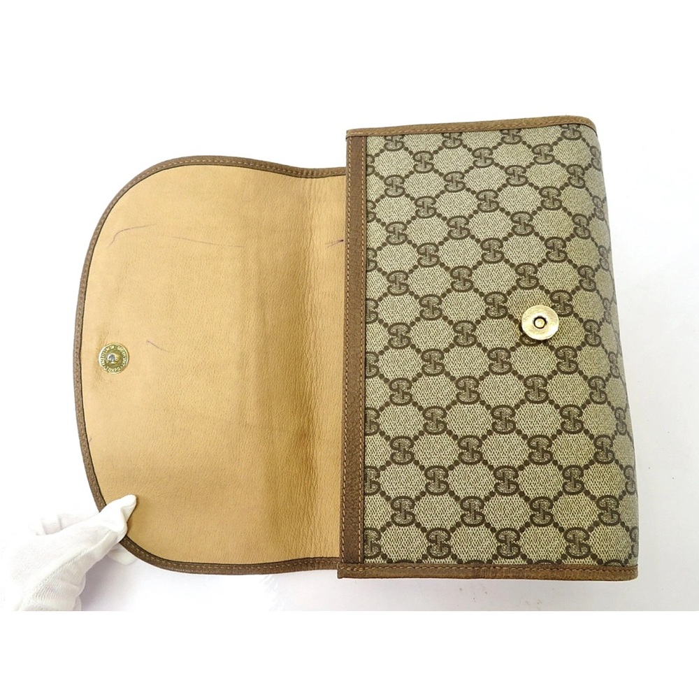 Gucci Tan and Brown GG Monogram Clutch - Picture 7 of 16